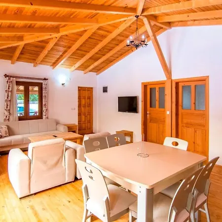 Secluded Private Pool & Jacuzzi In Kayakoey, *