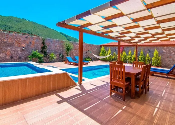 Villa Secluded Private Pool & Jacuzzi In Kayakoey, Fethiye